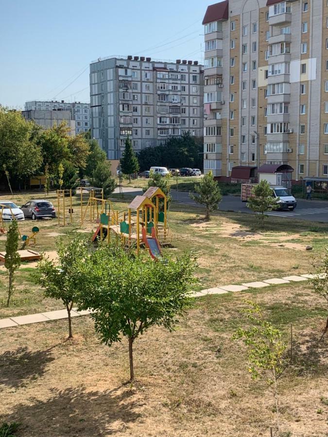 Семейные Апартаменты В Новом Районе У Софиевского Парка Umanʼ Екстериор снимка